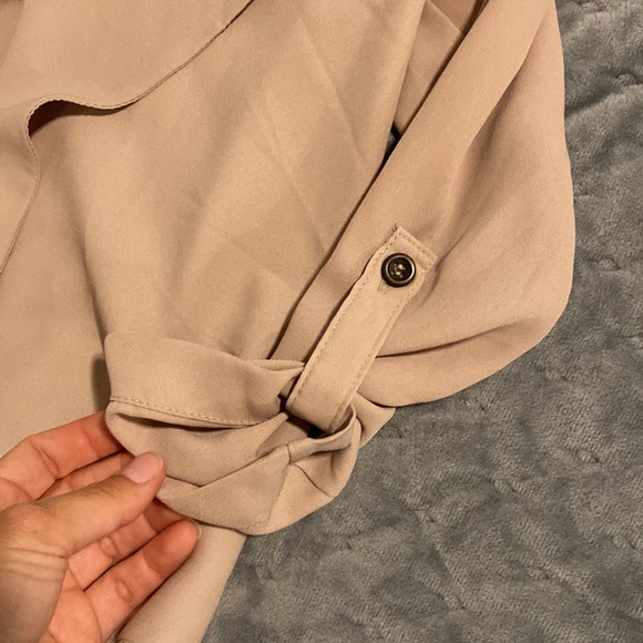 Blazer - Picture 3 of 3